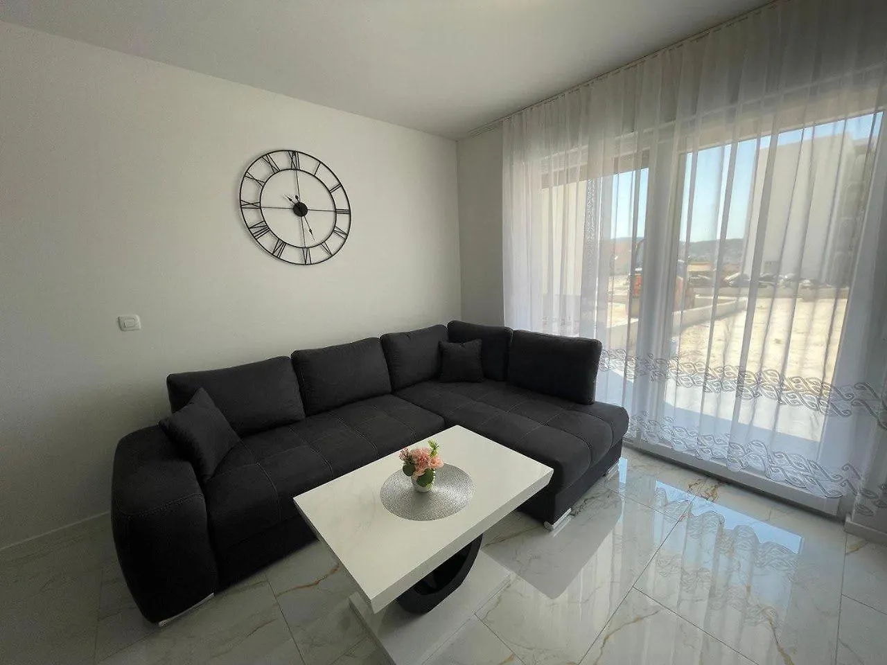 Apartment Katja In تروغير