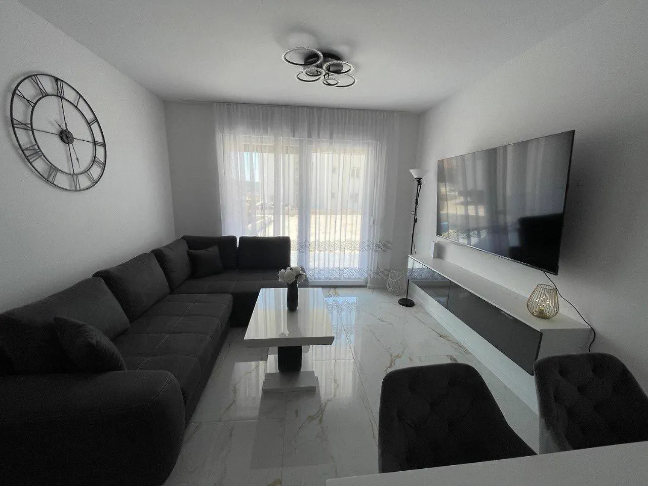 Apartment Katja In تروغير