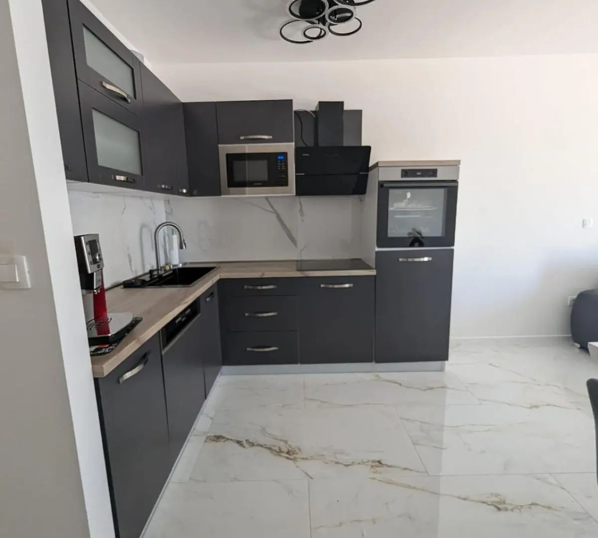 Apartment Katja In تروغير